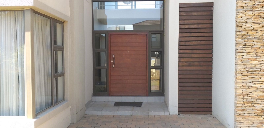 5 Bedroom Property for Sale in La Como Lifestyle Estate Gauteng