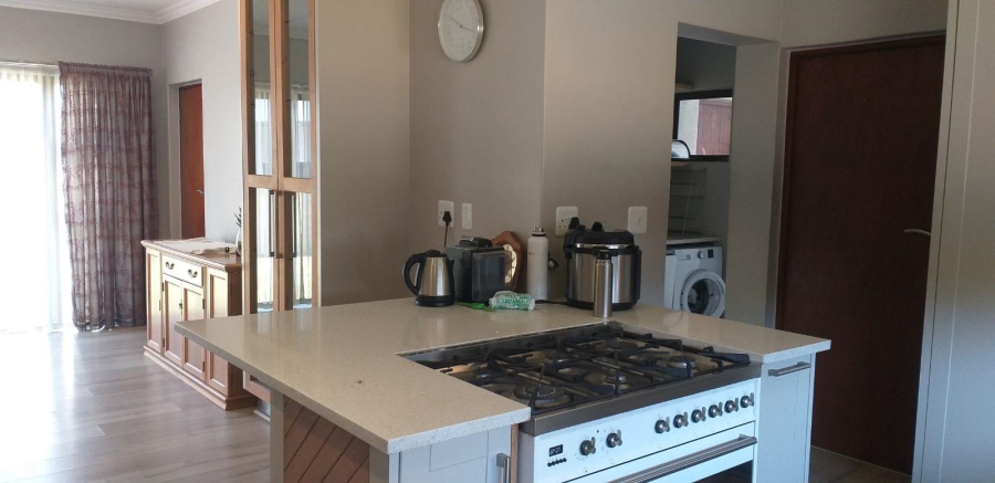 5 Bedroom Property for Sale in La Como Lifestyle Estate Gauteng