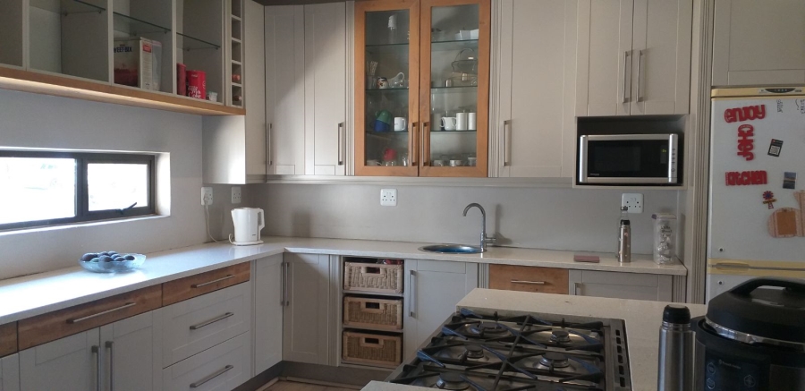 5 Bedroom Property for Sale in La Como Lifestyle Estate Gauteng