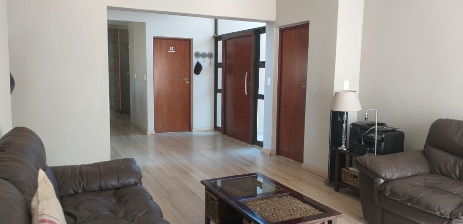 5 Bedroom Property for Sale in La Como Lifestyle Estate Gauteng