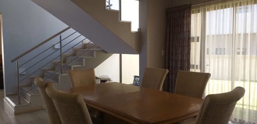 5 Bedroom Property for Sale in La Como Lifestyle Estate Gauteng