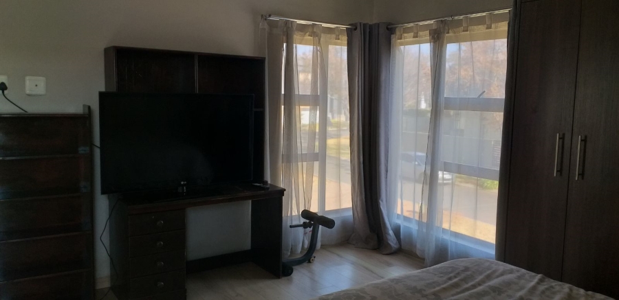 5 Bedroom Property for Sale in La Como Lifestyle Estate Gauteng