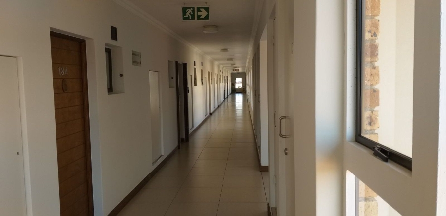 1 Bedroom Property for Sale in Brentwood Gauteng