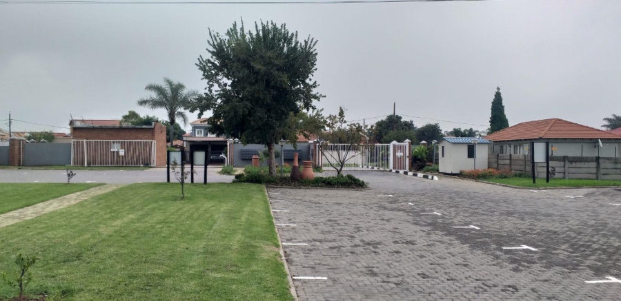 2 Bedroom Property for Sale in Clearwater Estate Gauteng