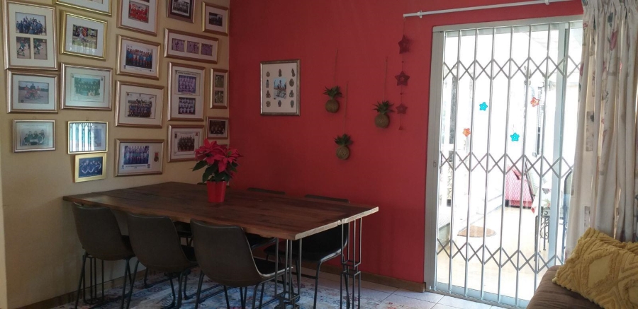 3 Bedroom Property for Sale in Farrarmere Gauteng
