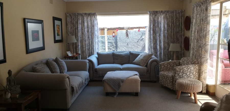 3 Bedroom Property for Sale in Farrarmere Gauteng