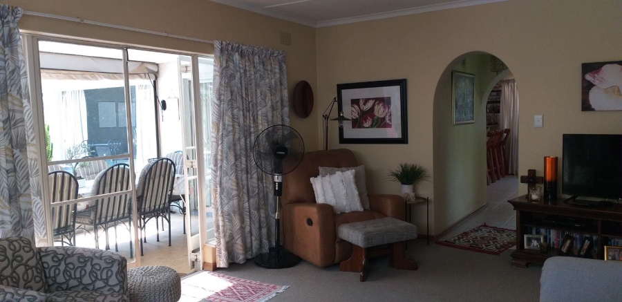 3 Bedroom Property for Sale in Farrarmere Gauteng