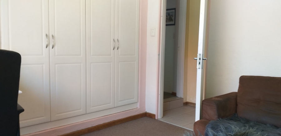 3 Bedroom Property for Sale in Farrarmere Gauteng