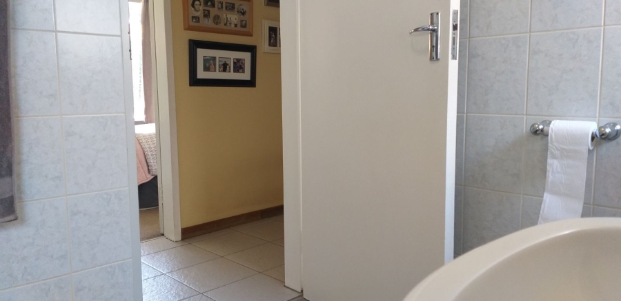 3 Bedroom Property for Sale in Farrarmere Gauteng