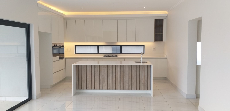 4 Bedroom Property for Sale in La Como Lifestyle Estate Gauteng