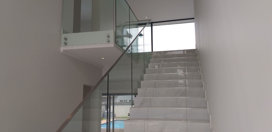 4 Bedroom Property for Sale in La Como Lifestyle Estate Gauteng