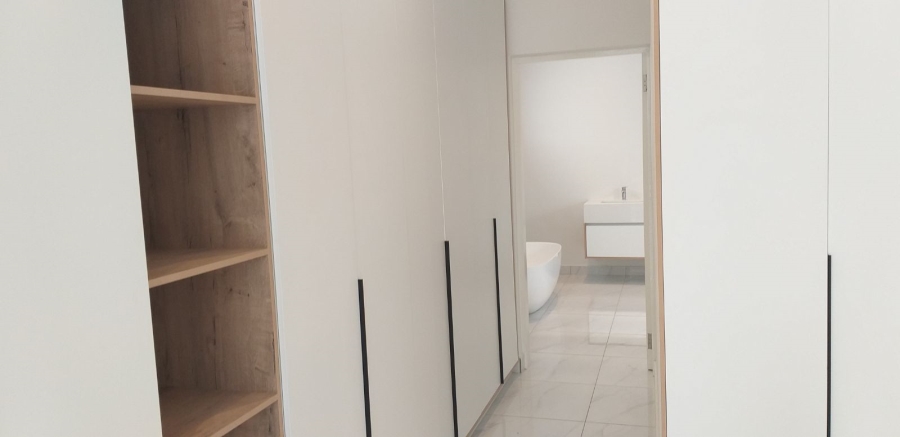 4 Bedroom Property for Sale in La Como Lifestyle Estate Gauteng