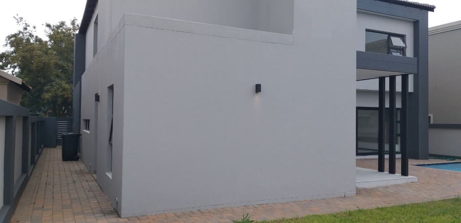 4 Bedroom Property for Sale in La Como Lifestyle Estate Gauteng