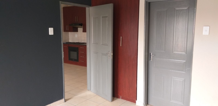 1 Bedroom Property for Sale in Norkem Park Gauteng