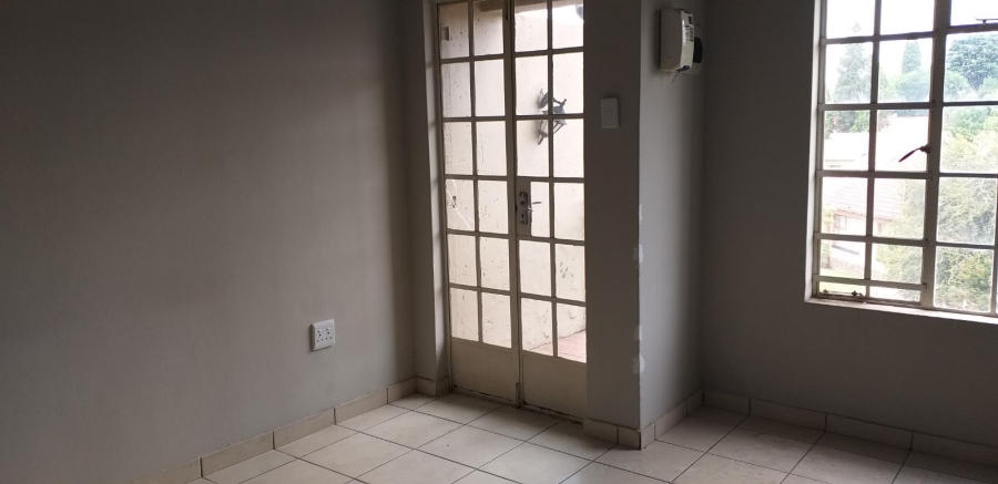 1 Bedroom Property for Sale in Norkem Park Gauteng