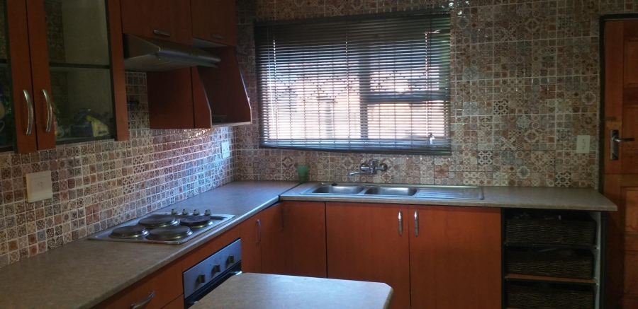 3 Bedroom Property for Sale in Etwatwa Gauteng