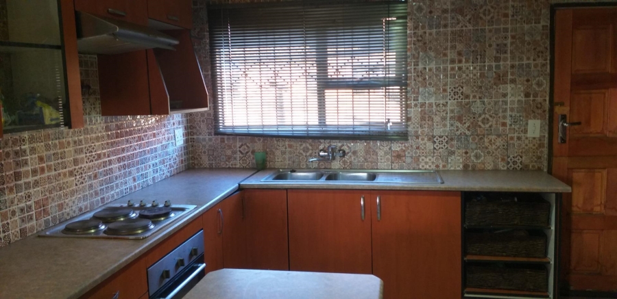 3 Bedroom Property for Sale in Etwatwa Gauteng