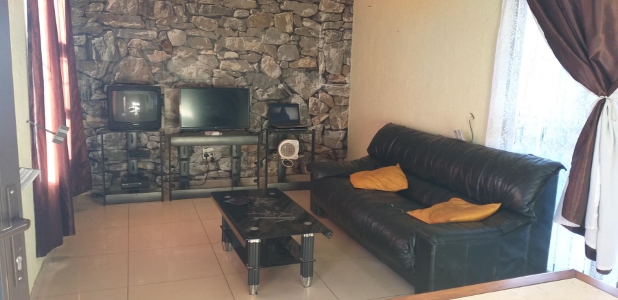 3 Bedroom Property for Sale in Etwatwa Gauteng