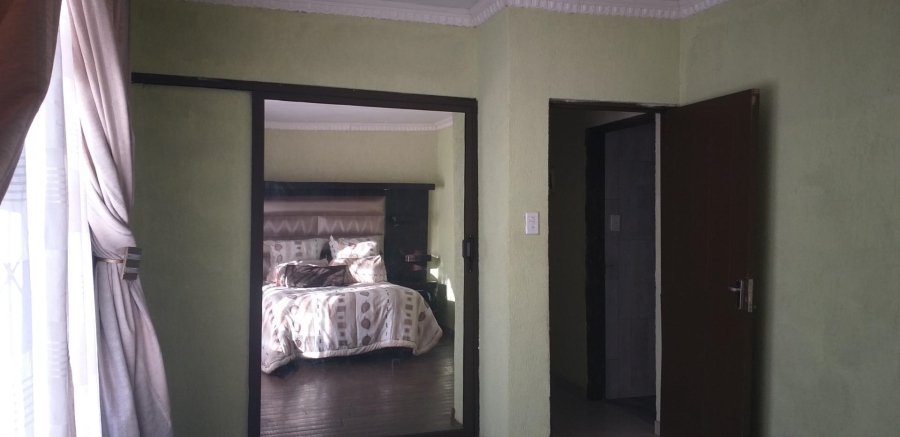 3 Bedroom Property for Sale in Etwatwa Gauteng