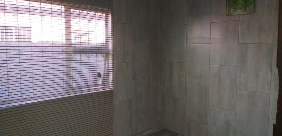 3 Bedroom Property for Sale in Etwatwa Gauteng
