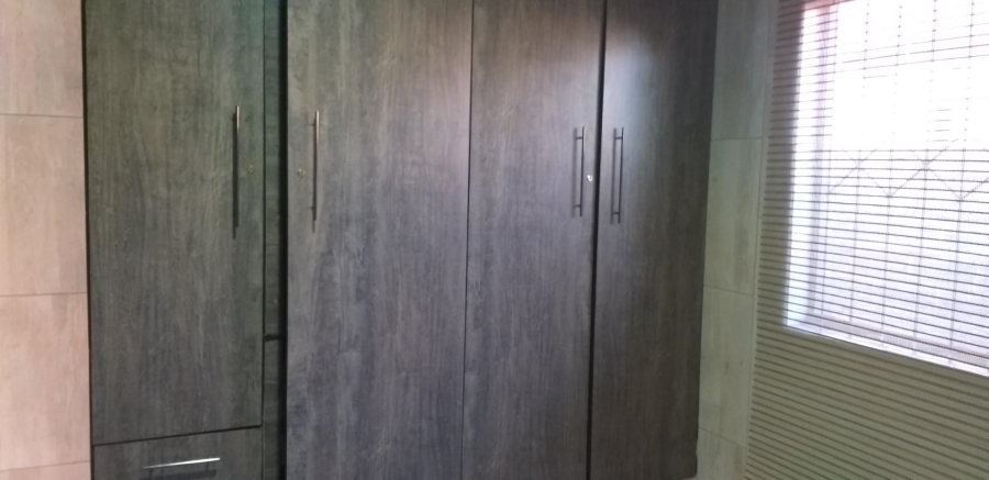 3 Bedroom Property for Sale in Etwatwa Gauteng