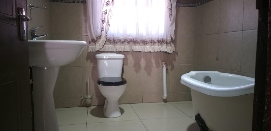 3 Bedroom Property for Sale in Etwatwa Gauteng