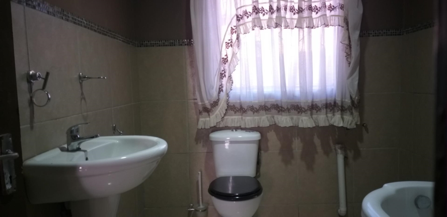 3 Bedroom Property for Sale in Etwatwa Gauteng