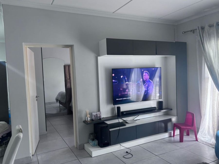 2 Bedroom Property for Sale in Brentwood Gauteng