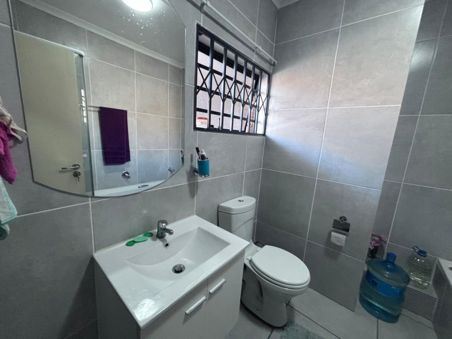 2 Bedroom Property for Sale in Brentwood Gauteng