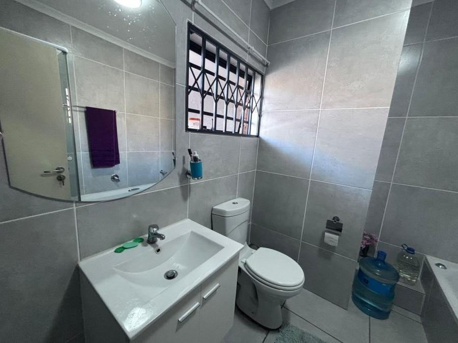 2 Bedroom Property for Sale in Brentwood Gauteng