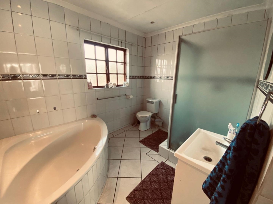 2 Bedroom Property for Sale in Eveleigh Gauteng