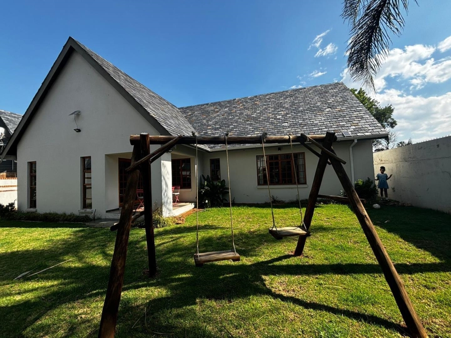 4 Bedroom Property for Sale in Lakefield Gauteng