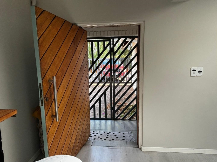 4 Bedroom Property for Sale in Lakefield Gauteng