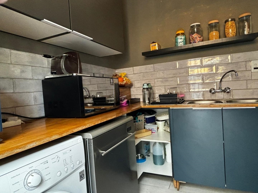 4 Bedroom Property for Sale in Lakefield Gauteng