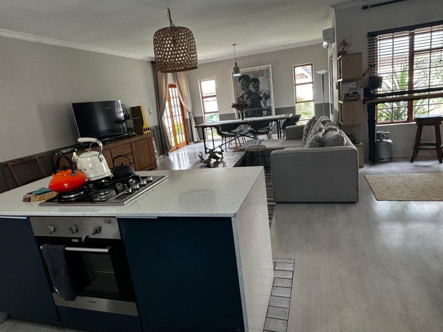 4 Bedroom Property for Sale in Lakefield Gauteng