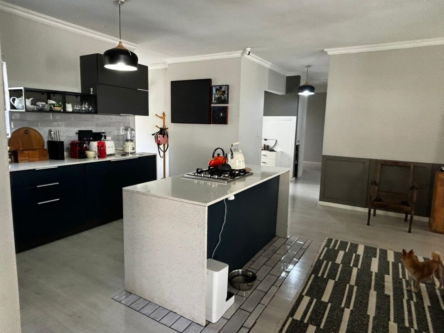 4 Bedroom Property for Sale in Lakefield Gauteng