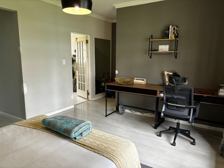 4 Bedroom Property for Sale in Lakefield Gauteng