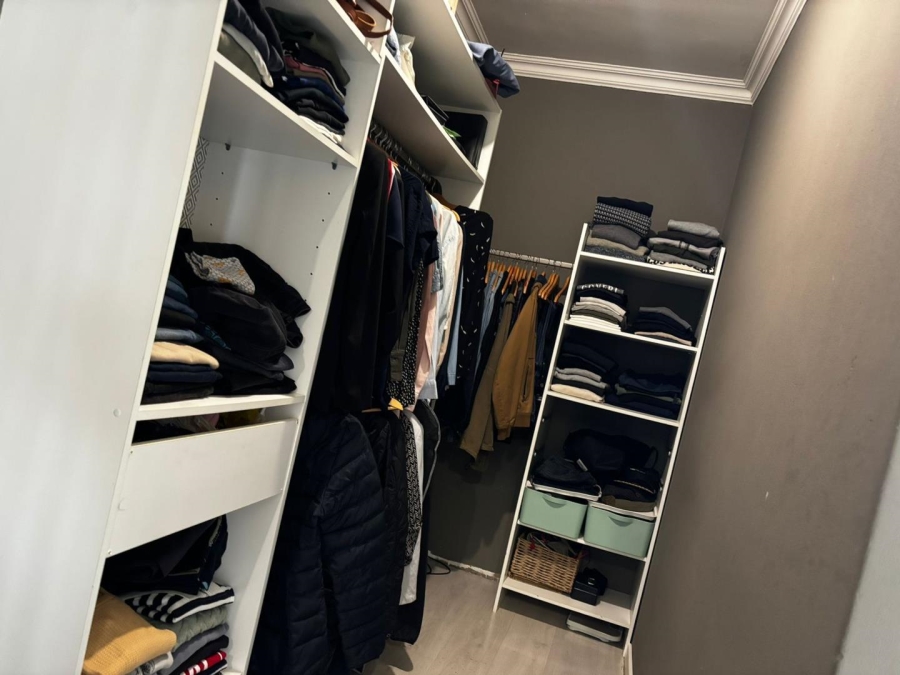 4 Bedroom Property for Sale in Lakefield Gauteng