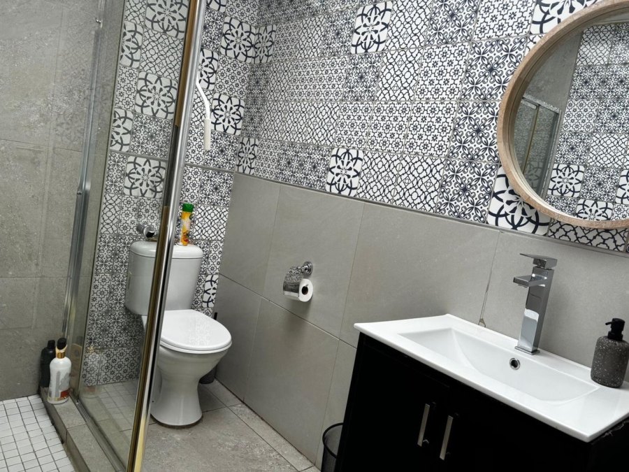 4 Bedroom Property for Sale in Lakefield Gauteng