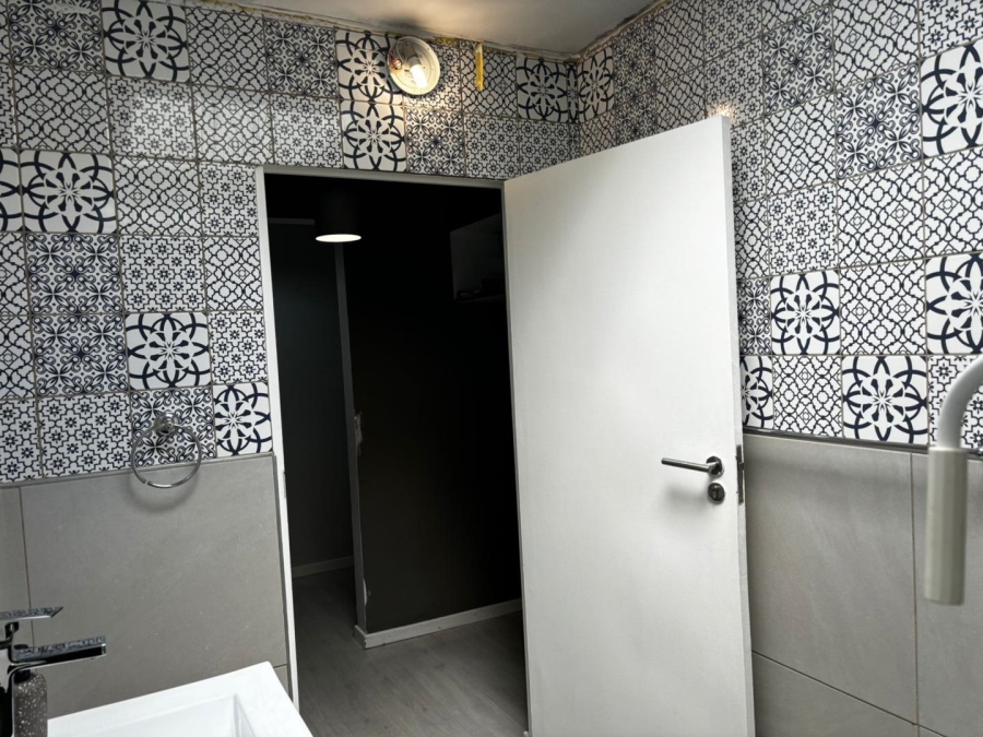4 Bedroom Property for Sale in Lakefield Gauteng