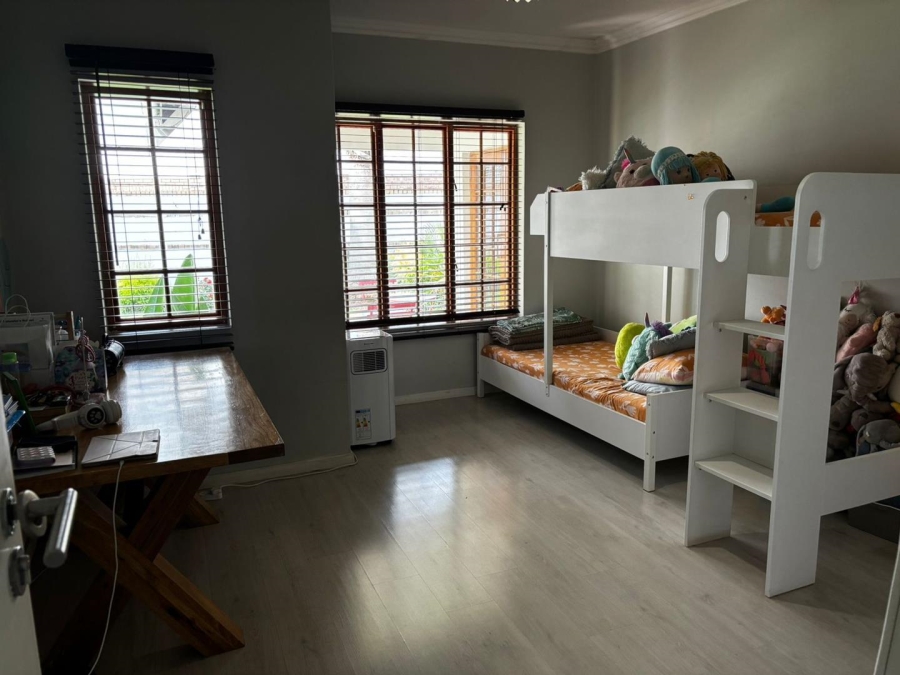 4 Bedroom Property for Sale in Lakefield Gauteng