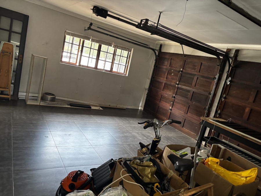 4 Bedroom Property for Sale in Lakefield Gauteng
