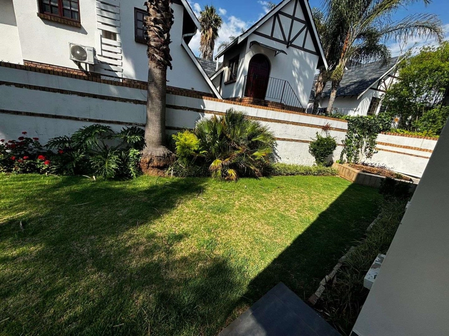 4 Bedroom Property for Sale in Lakefield Gauteng