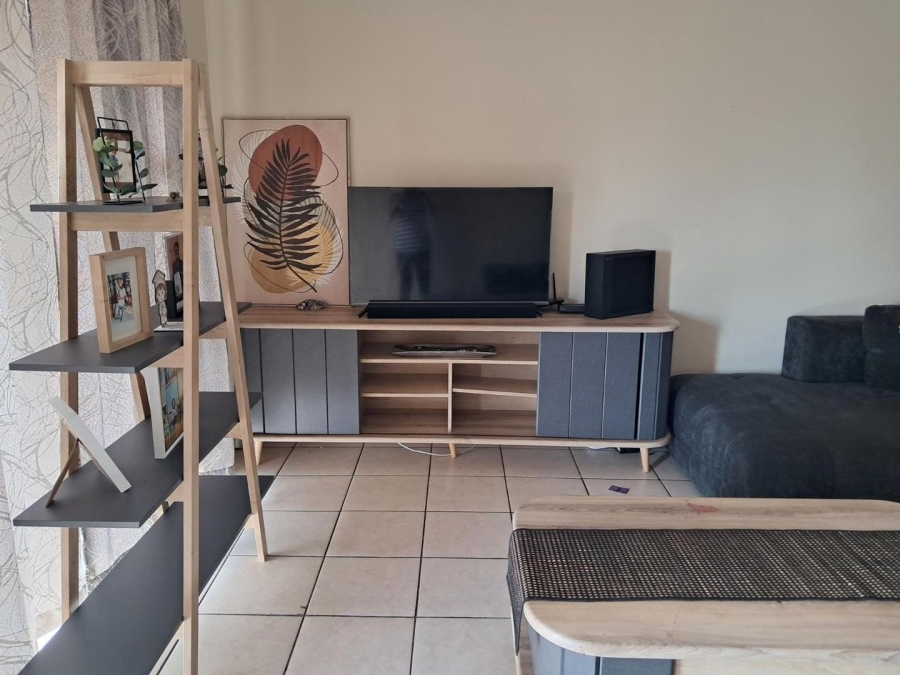 3 Bedroom Property for Sale in Sonneveld Gauteng