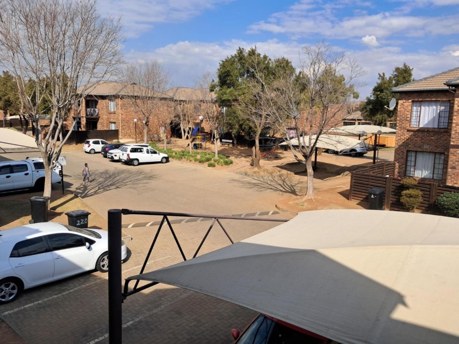 3 Bedroom Property for Sale in Sonneveld Gauteng