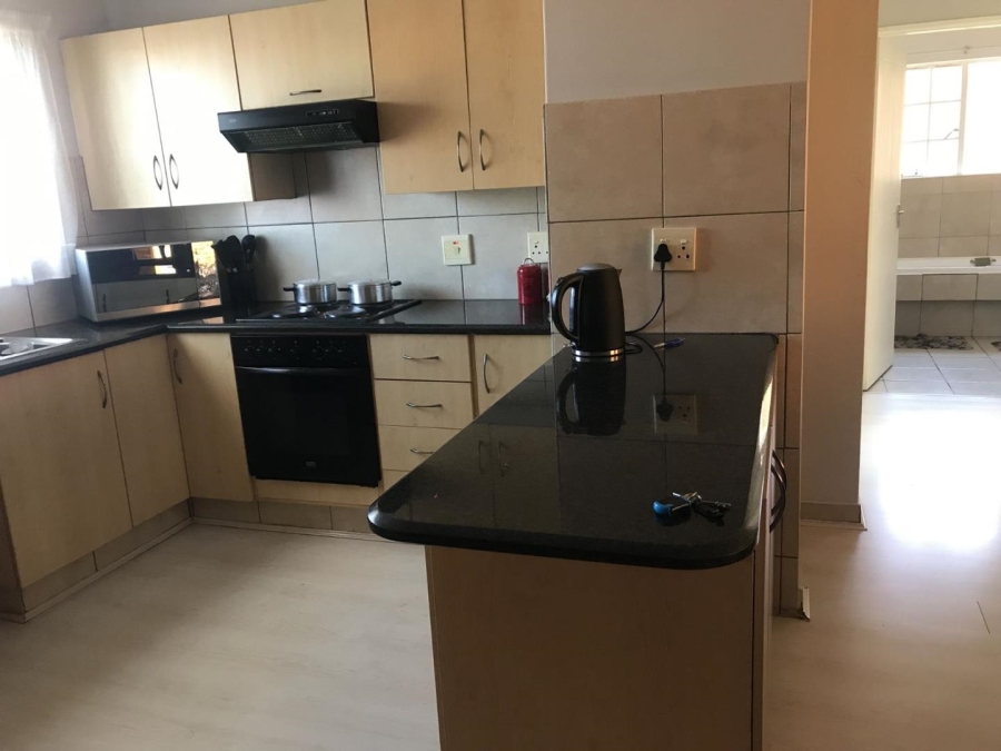 2 Bedroom Property for Sale in Sonneveld Gauteng