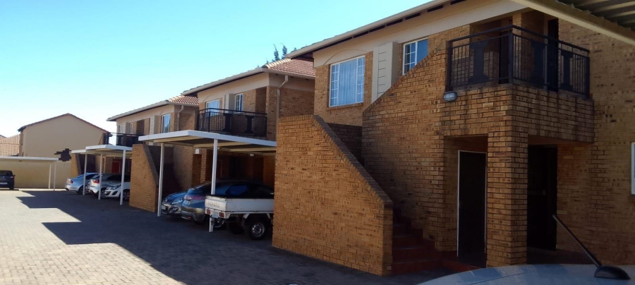 2 Bedroom Property for Sale in Sonneveld Gauteng