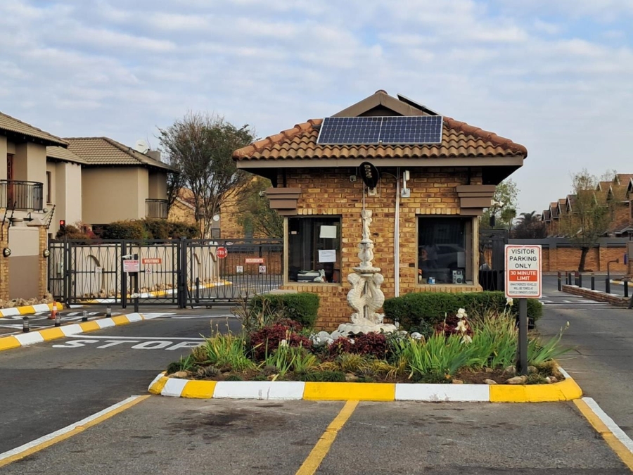 2 Bedroom Property for Sale in Sonneveld Gauteng