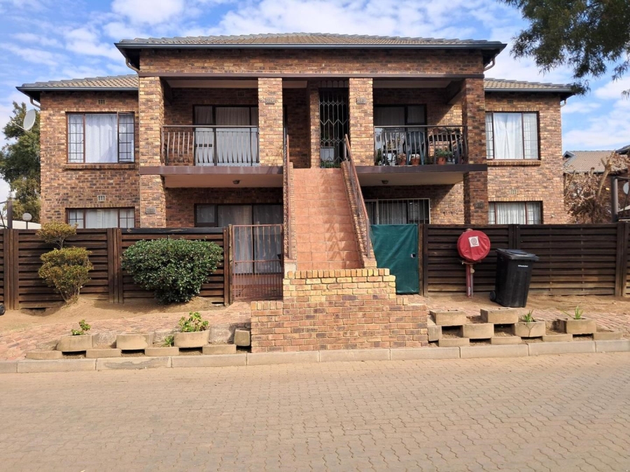 3 Bedroom Property for Sale in Sonneveld Gauteng