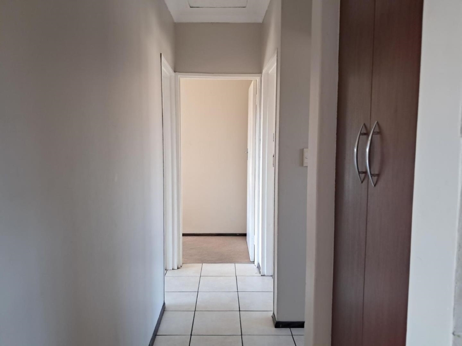 3 Bedroom Property for Sale in Sonneveld Gauteng